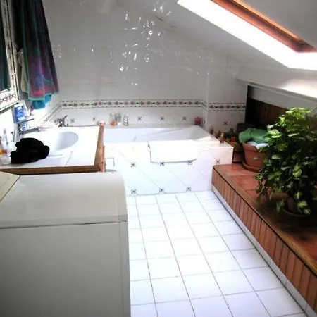 Charming 2-bedroom Duplex Bastille *