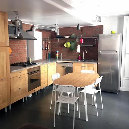 Charming 2-bedroom Duplex Bastille * パリ