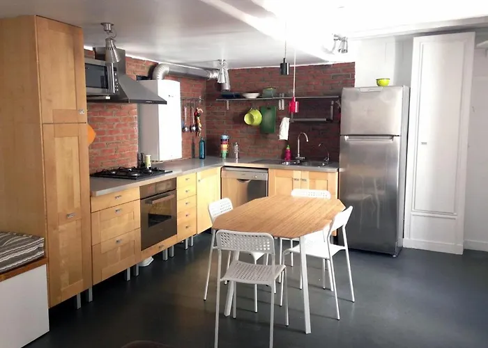 Charming 2-bedroom Duplex Bastille * Paris