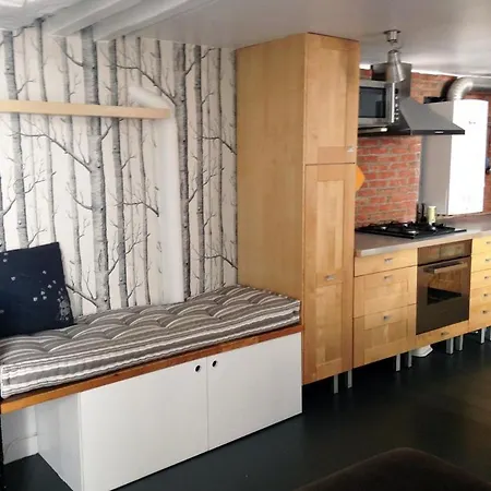 Charming 2-bedroom Duplex Bastille *